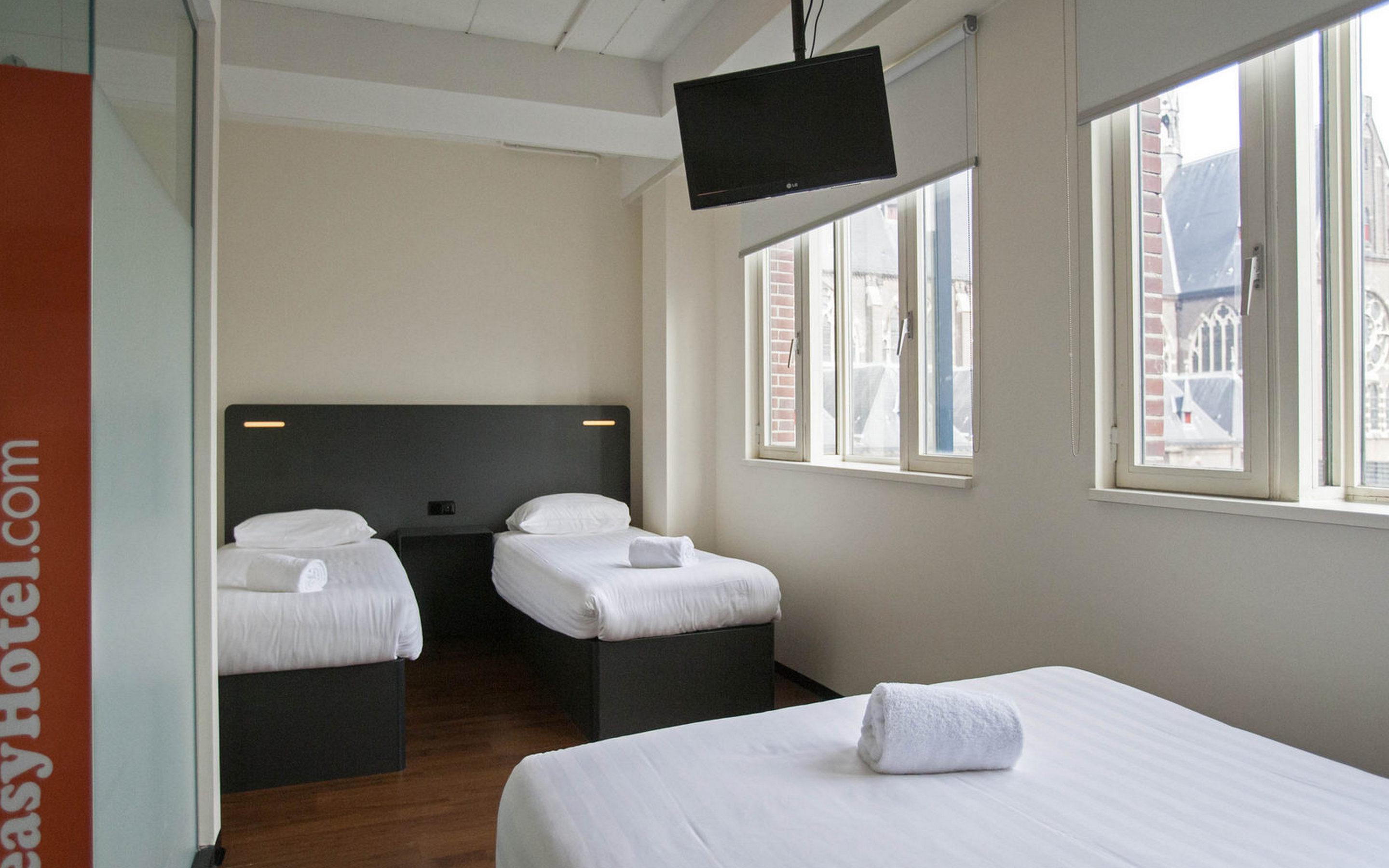 Easyhotel Centre Hotel 2*