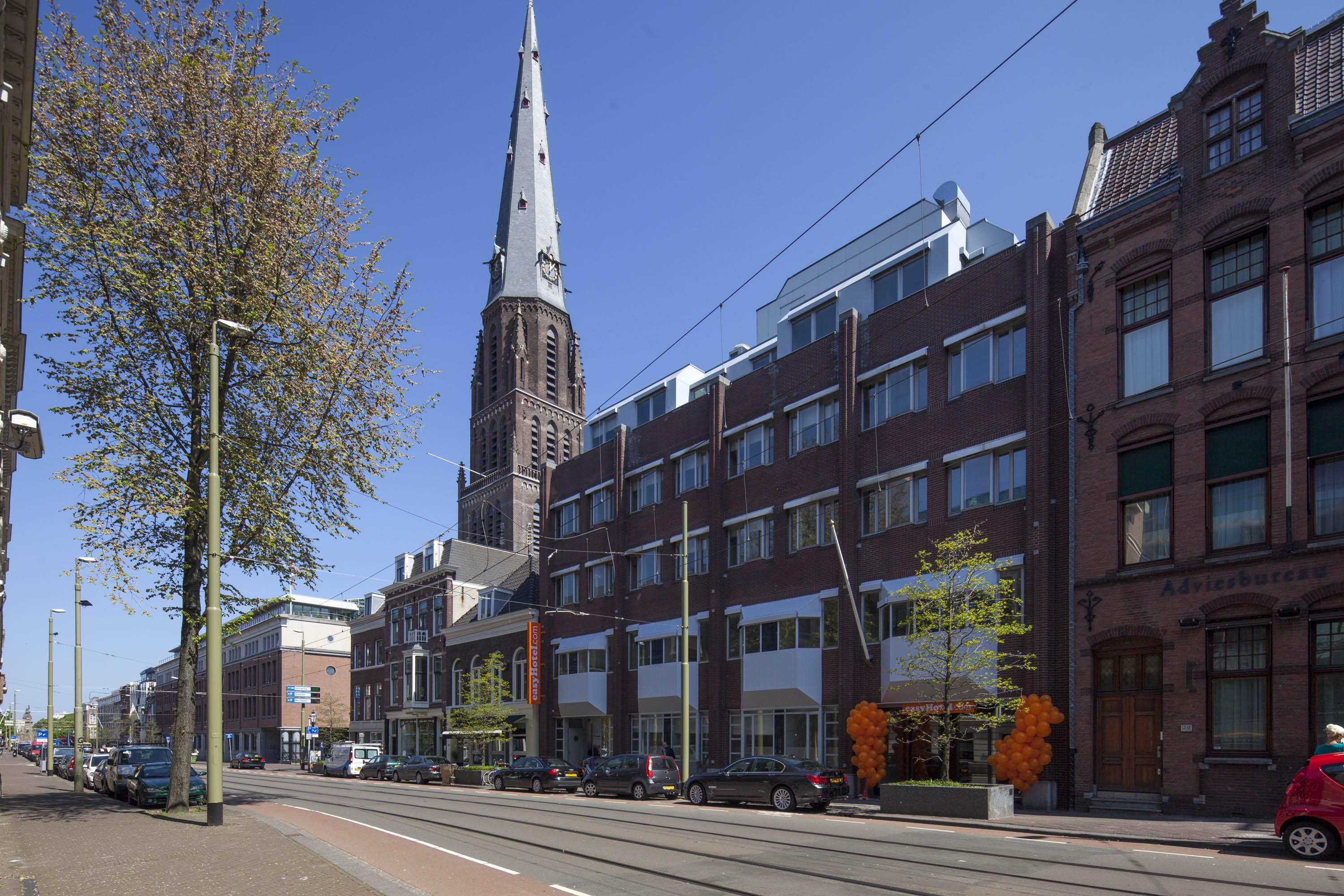 Easyhotel Centre 2*