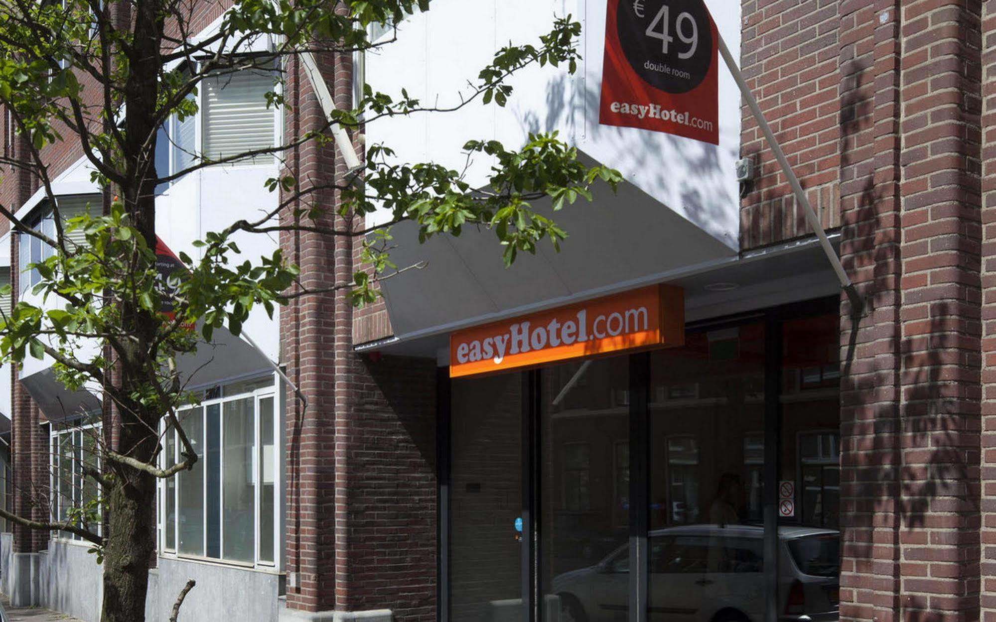 Easyhotel Centre Hotel 2*
